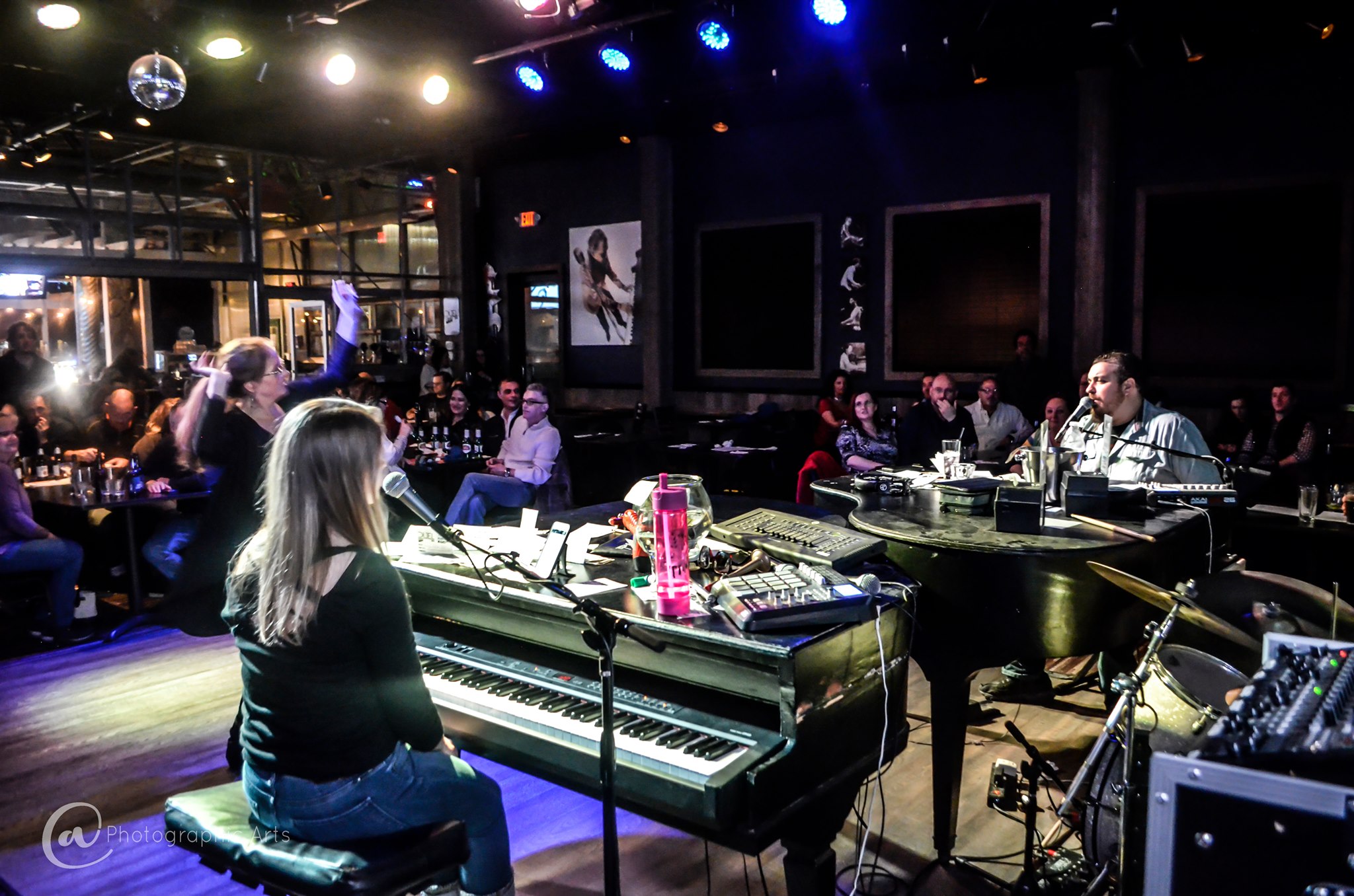 Midwest Dueling Pianos Massachusetts Bar Show
